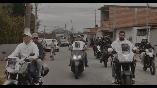 PASSADO E PRESENTE
